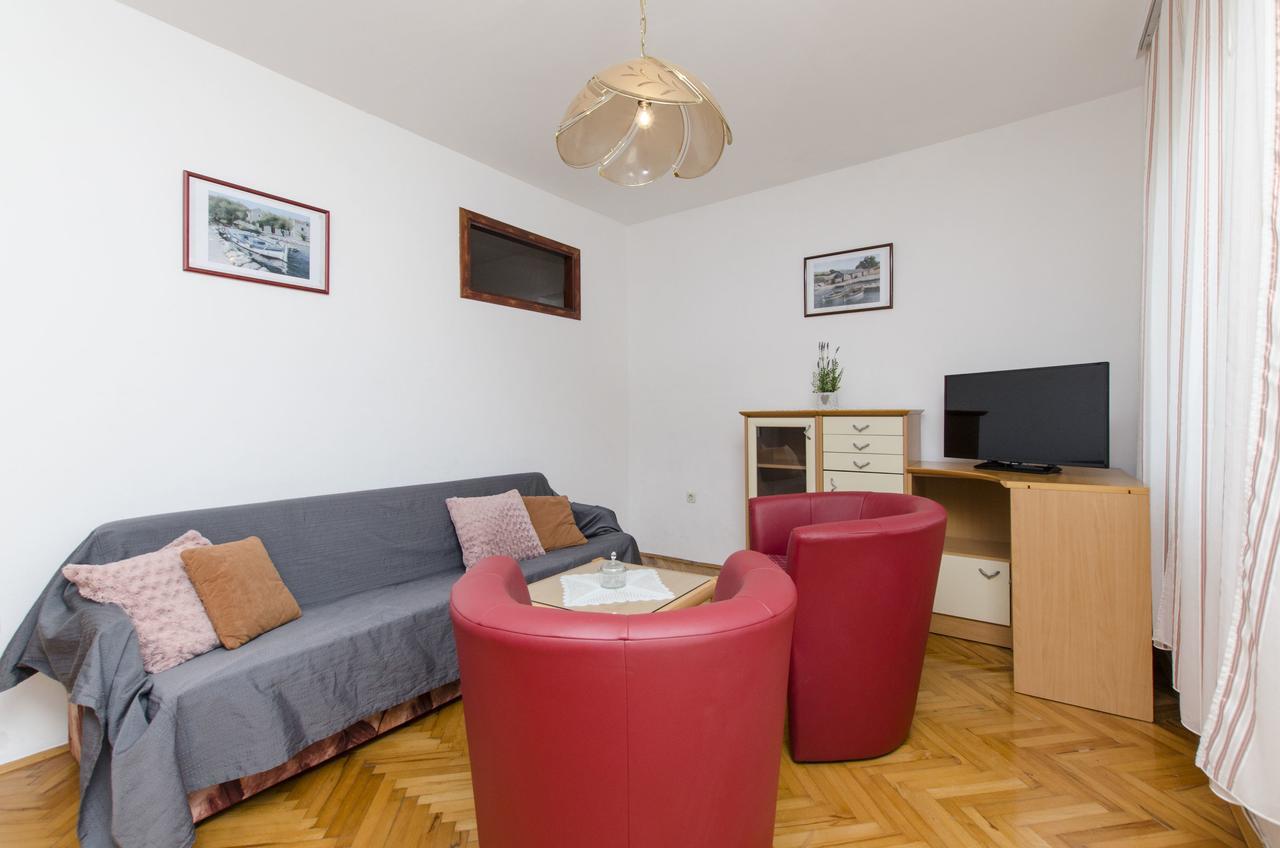 Apartment Danijela Primošten Екстериор снимка