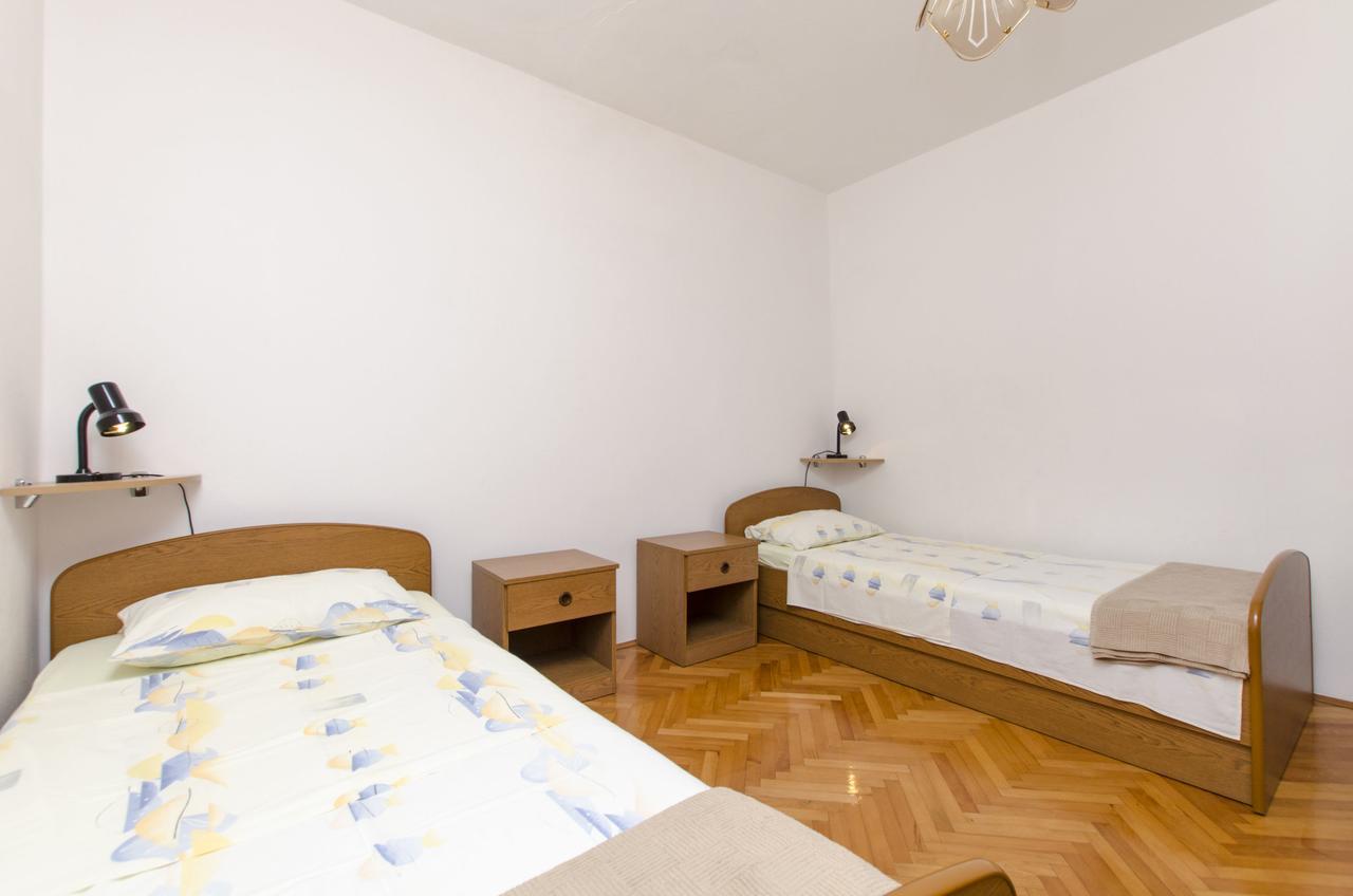 Apartment Danijela Primošten Екстериор снимка