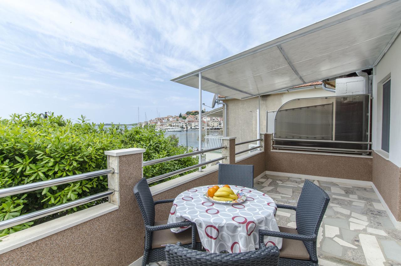 Apartment Danijela Primošten Екстериор снимка